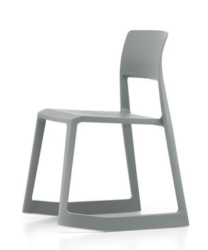 Первый стул Vitra из переработанных материалов