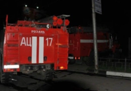 В Рязани ночью произошел пожар в 9-этажном доме | ya62.ru