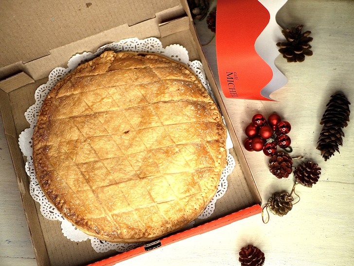 Рождественский пирог, который приносит удачу: рецепт от кафе Michel