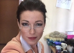 46-летняя Алена Хмельницкая похвасталась гибкостью тела