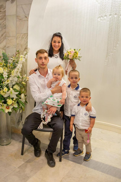 «У нас скоро будет еще один малыш»: Александра Стриженова вышла замуж