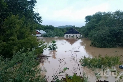 На Сахалине три района объявили режим ЧС из-за циклона