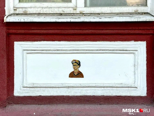 Алексея вдохновили ниши под окнами домов  | Источник: Виктория Никитина / MSK1.RU