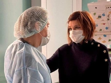 «Держат под седацией, болевой синдром не проходит»: новости о 10-летнем Глебе, потерявшем пальцы из-за взрыва