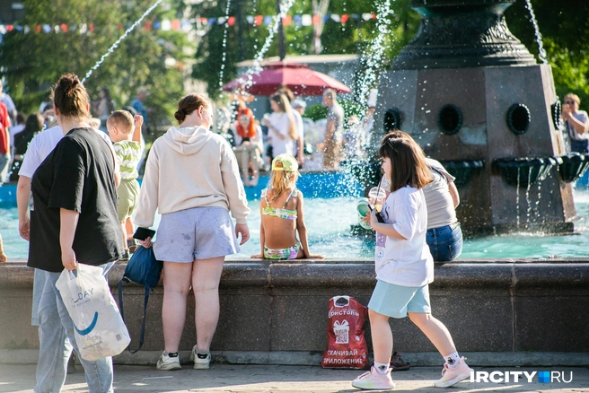 Некоторые малыши даже были в купальниках | Источник: Ксения Филимонова / «ИрСити»