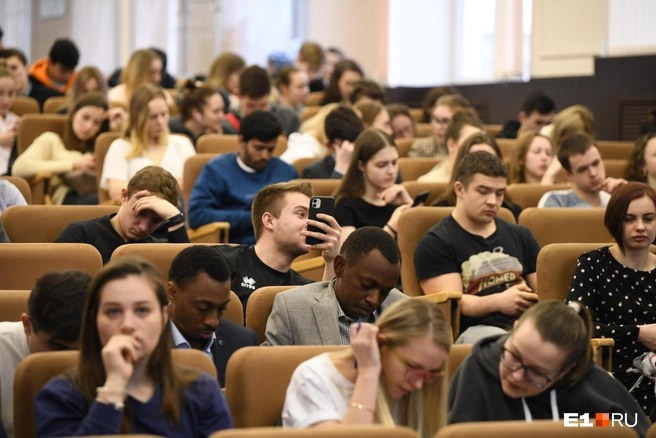 Источник: Артем Устюжанин / E1.RU