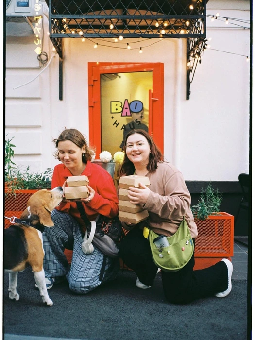 В заведении подают популярные в Китае булочки бао | Источник: baohaus.ru / Instagram (признана экстремистской организацией и запрещена в России)