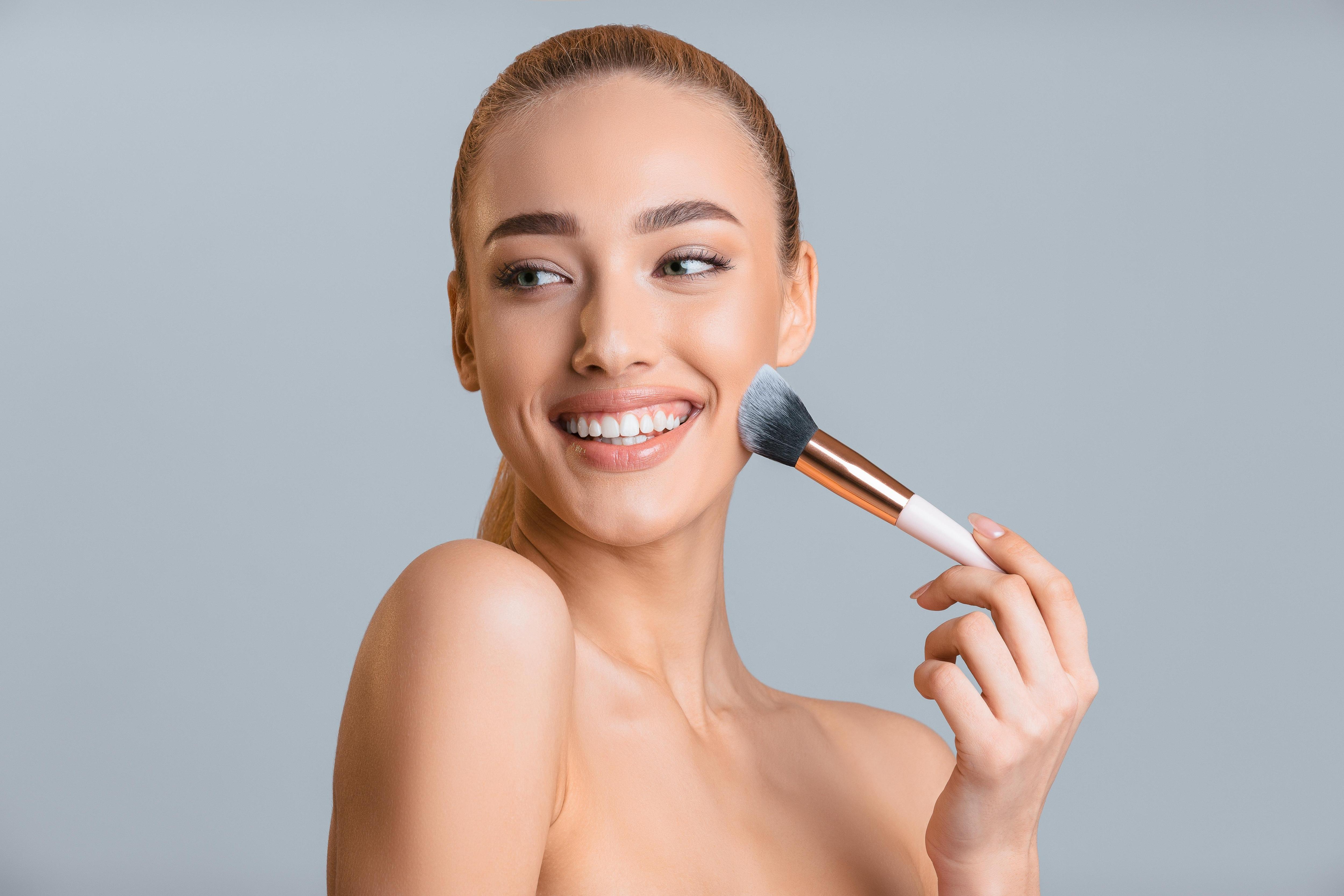 10 невесомых пудр с хорошим перекрывающим эффектом