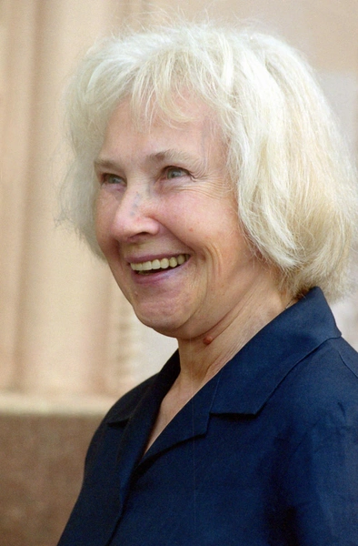 Людмила Аринина | www.starhit.ru