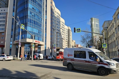 Удар дрона по жилому комплексу в Екатеринбурге: подробности