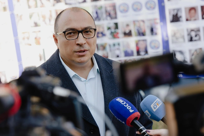 Руслан Усманов в детстве мечтал быть космонавтом, как многие советские ребята | Источник: «Интерсвязь»
