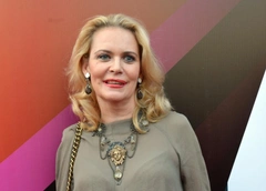 Алена Яковлева не простила бросившего семью отца: «Он вел себя отстраненно, не помогал»