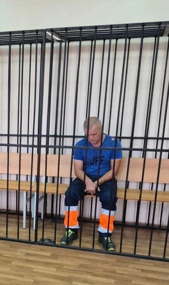 По Александру видно, что он очень переживает из-за случившегося | Источник: суды Свердловской области 