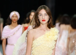 Go East: Ralph & Russo Haute Couture SS18