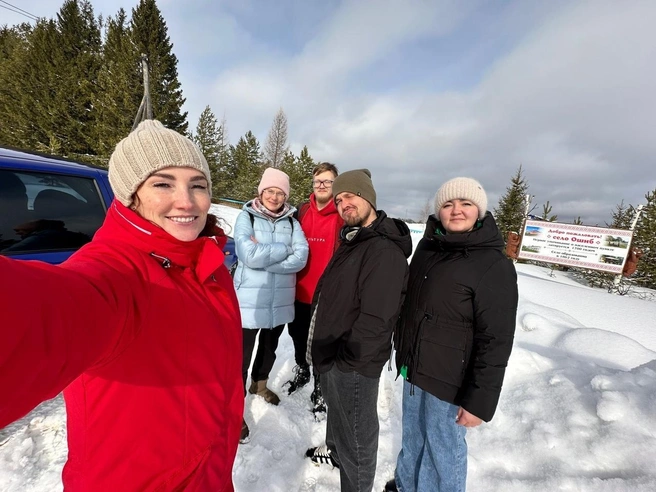 Команда проекта слева направо: Алина Климова, Надежда Климова, Максим Лесников, Евгений Климов и Татьяна Коньшина | Источник: Дона Му | Серия короткометражных фильмов / vk.com
