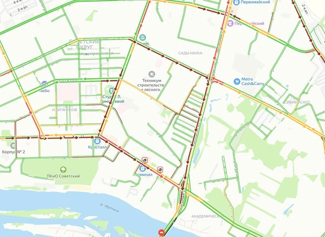 На проспекте Мира произошло сразу несколько ДТП | Источник: NGS55.RU/maps-traffic