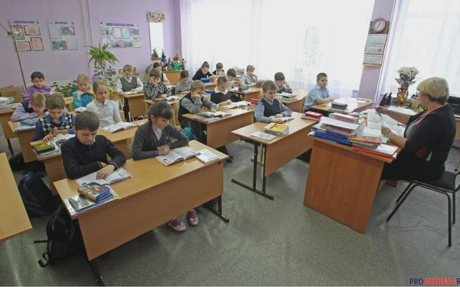 Рособрнадзор разрешил брать на ЕГЭ еду и лекарства | Источник: nk-tv.com