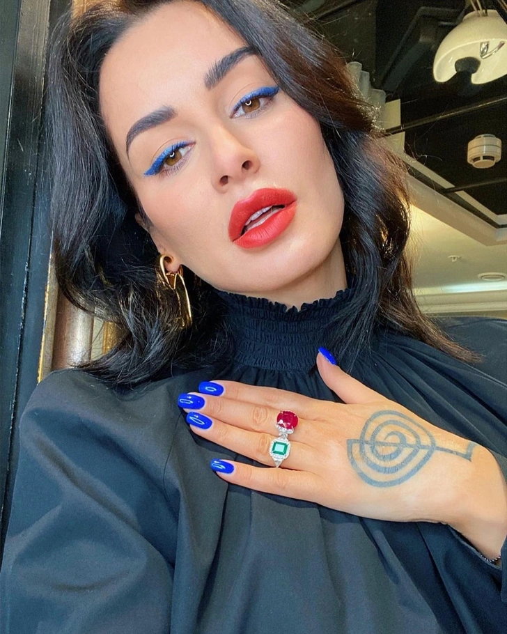 Далматианмен порно видео Лена Беркова порно көру