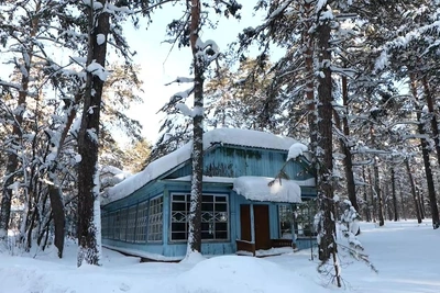 В Кемерове снесут аварийный корпус спортшколы в Рудничном бору