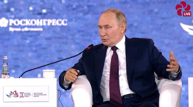 Путин подчеркнул, что нужно активнее привлекать молодежь на Дальний Восток | Источник: forumvostok.ru