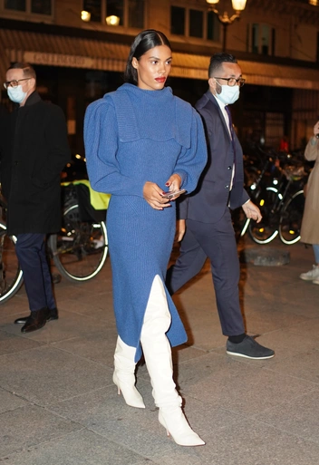 Тина Кунаки