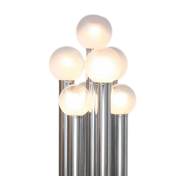 Лампа Stalagmite, дизайн Владимира Кагана. | Источник: архив пресс-служб