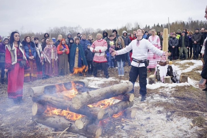 Дмитрий не оставляет без внимания славянские праздники
