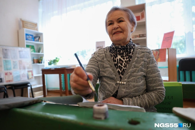 Валентина Борисовна Стасевич руководит музеем | Источник: Евгений Софийчук / NGS55.RU