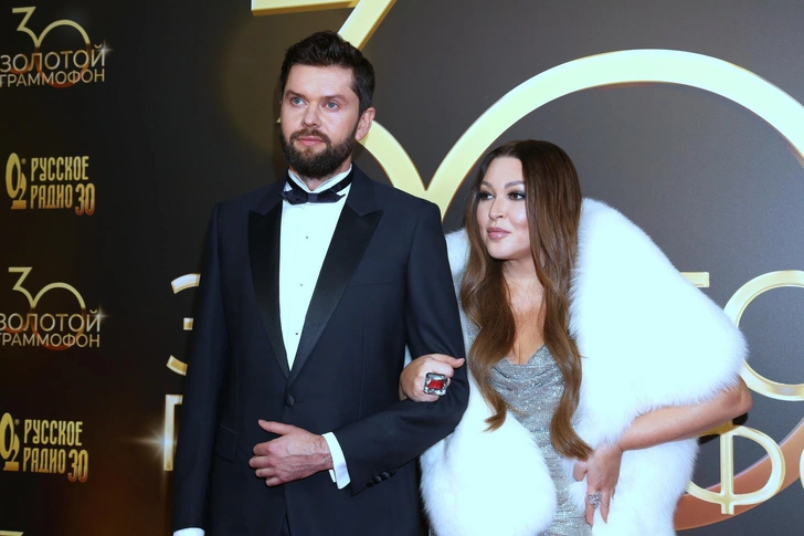 Иван Петренко и Ирина Дубцова | www.starhit.ru