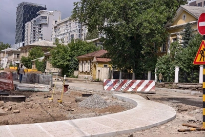 Реконструкция улицы Октябрьской Революции: тротуар до храма