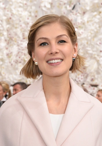 Розамунд Пайк