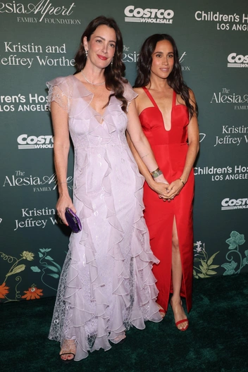 Меган Маркл с Келли Макки Зайфен, 2024 год