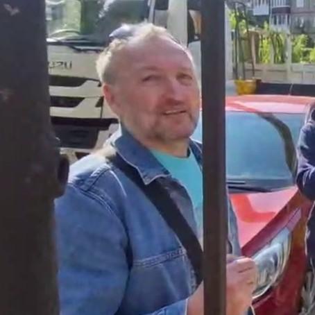 <p>Инициатор установки бетонных блоков</p>