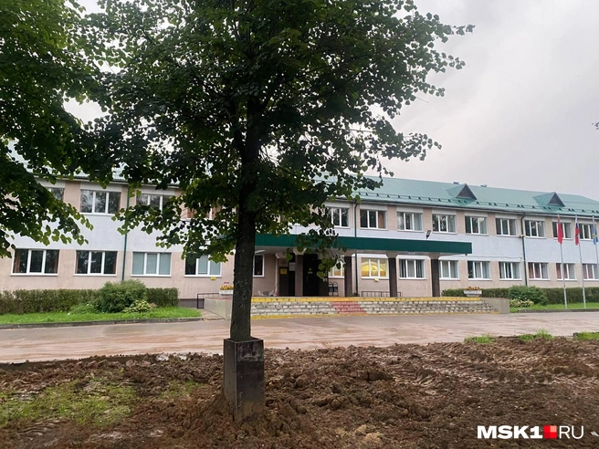 Покровская школа, где учатся 900 школьников при норме 400 | Источник: Иветта Авраамова / MSK1.RU