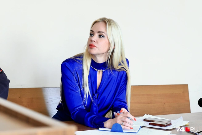 Адвокат возражала против журналистов, ссылаясь на оглашение медицинских документов ее подзащитного  | Источник: Михаил Шилкин