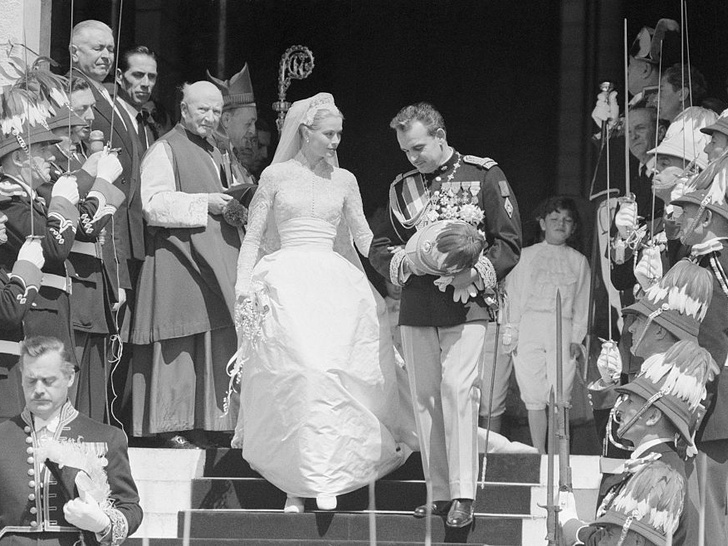 Деньги раздора: почему свадьба Грейс Келли и князя Ренье III могла не состояться