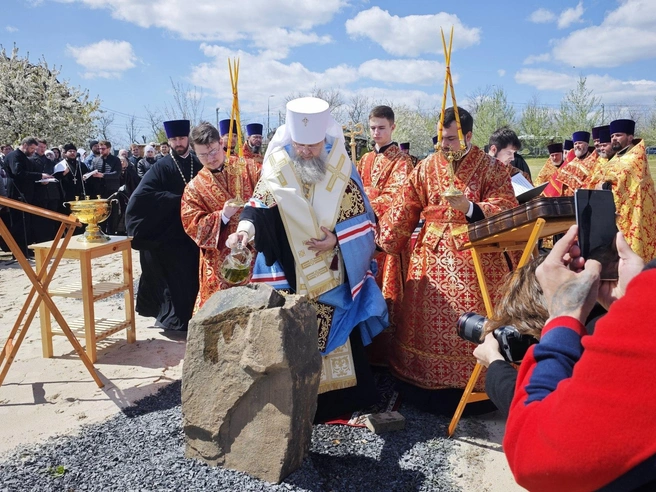 В настоящее время на территории действуют деревянная часовня и воскресная школа | Источник: Суворовский сейчас / Telegram