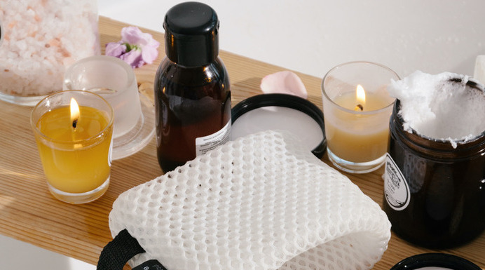 Теплая ванна, ароматерапия и массаж: как запахи помогают справиться с тревогой