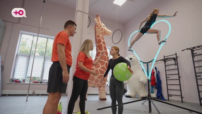 Вместо работы с семьей над совместным шоу Екатерина захотела сделать свое в Америке | Источник: «Мультимедиа групп», телеканал «Ю»