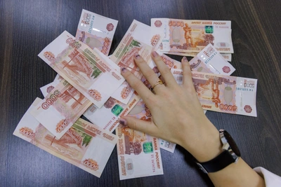 МРОТ в Петербурге-2026: что изменится для вашей зарплаты и отпускных