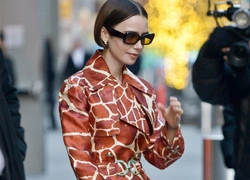 Fendi выпустили специальную коллекцию сумок к новому сезону «Эмили в Париже»