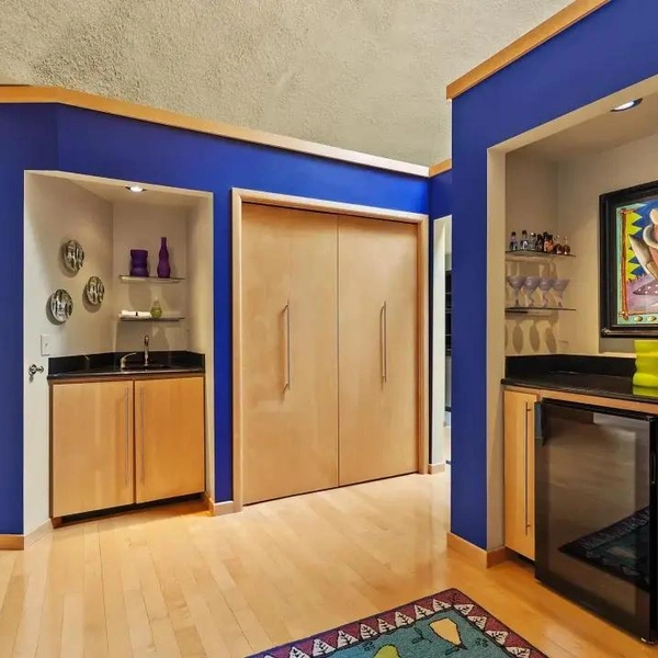 «Луковый дом» в США выставлен на продажу за $1,9 млн «Луковый дом» в США выставлен на продажу за $1,9 млн