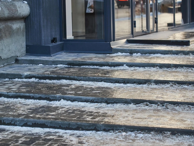 На дорогах возможен гололед | Источник: Александр Ощепков / NGS.RU