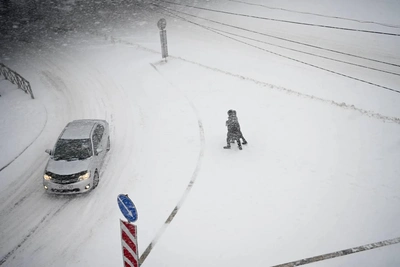 Дорожный хаос во Владивостоке из-за метели