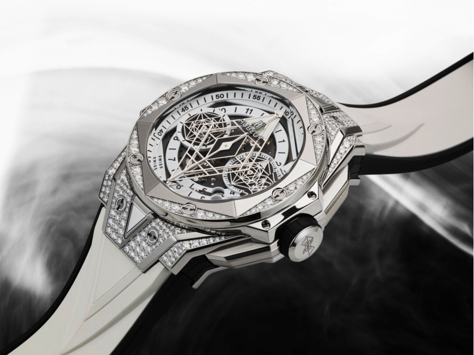 Идеальная геометрия: чем примечательны новые часы Hublot Big Bang Sang Bleu II | marieclaire.ru