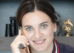 Елена Исинбаева заметно похудела после родов