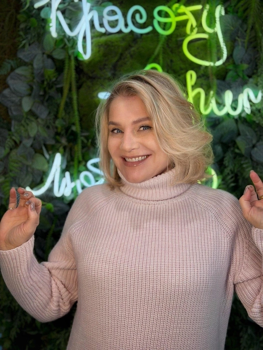 Данилова трепетно следит за своей внешностью | Источник: galina_danilova_official / Instagram (экстремистская организация, деятельность запрещена на территории РФ)