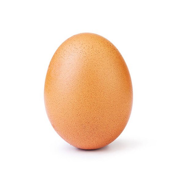 Фотография обычного куриного яйца побила рекорд по количеству лайков в «Инстаграме» (запрещенная в России экстремистская организация)
