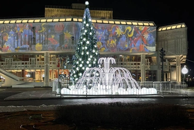 Зачем в Ярославле оградили световой фонтан