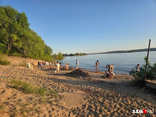 В Боровом Матюшине открыли купальный сезон | Источник: Дарья Елисейчева / 116.RU